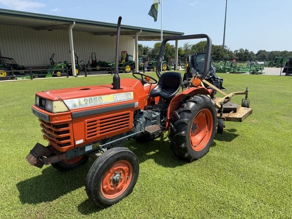 Image of Kubota L2050 Primary image