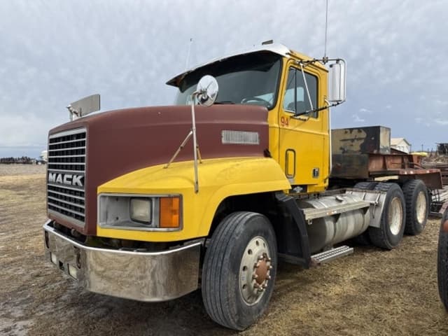 Image of Mack 600 equipment image 4