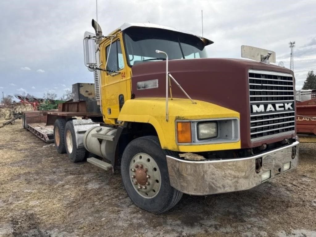 Image of Mack 600 Primary image