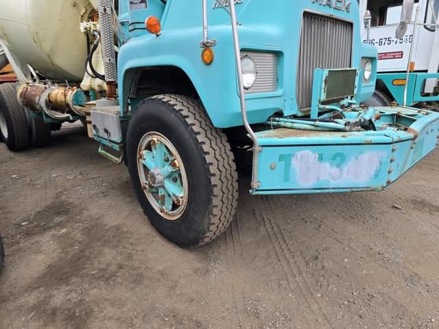 Image of Mack DM686SX equipment image 3