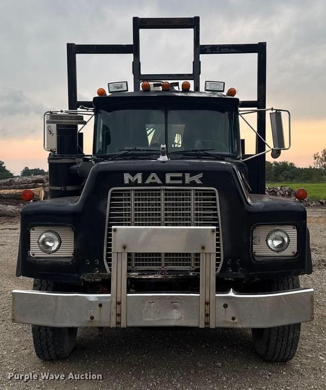 Image of Mack RB688S equipment image 1