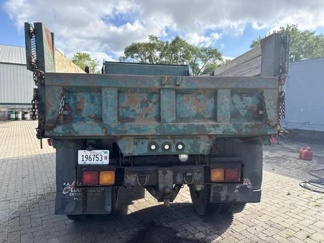 Image of Mitsubishi Fuso equipment image 3
