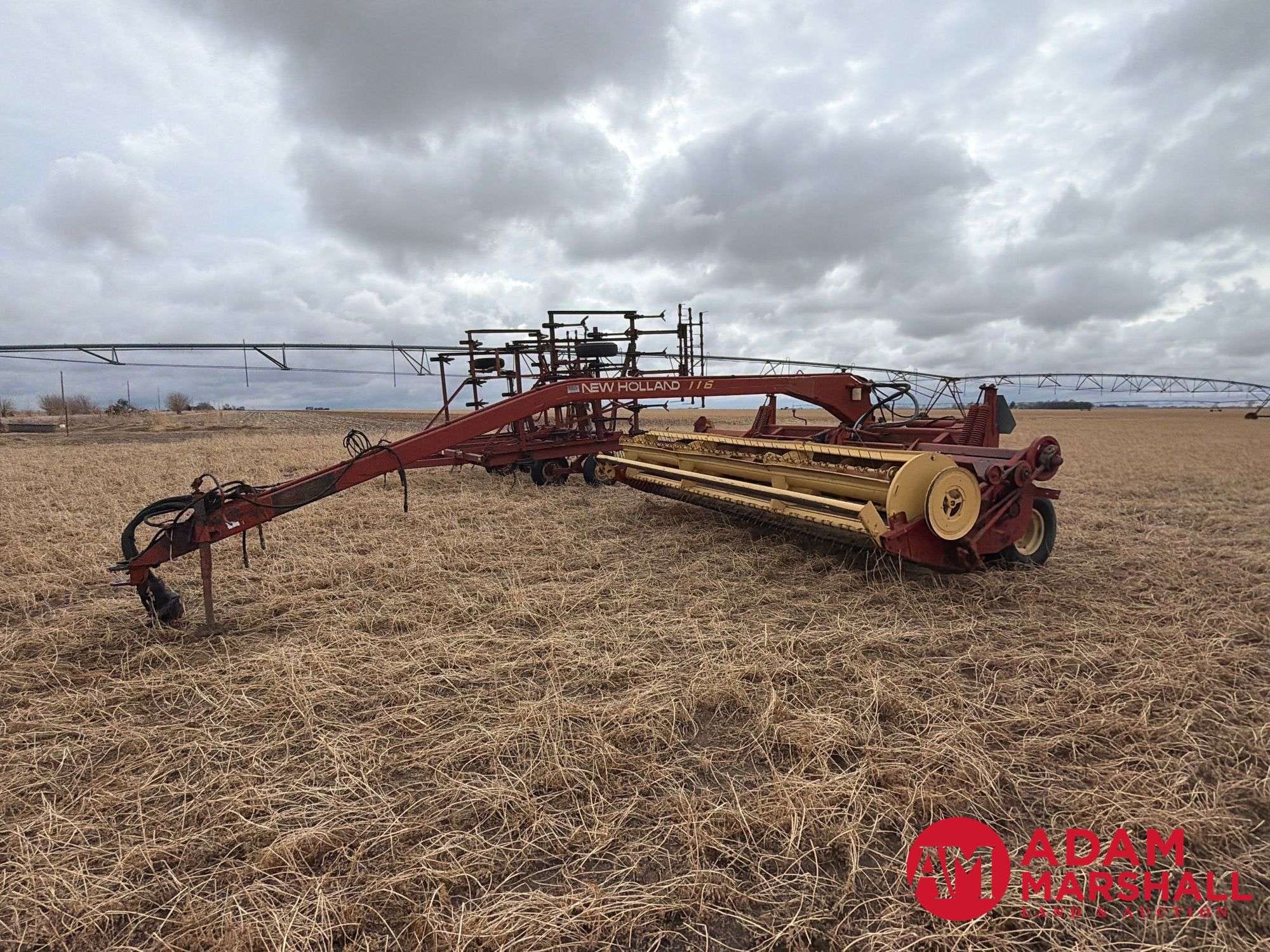 1990 New Holland 1116 Equipment Image0