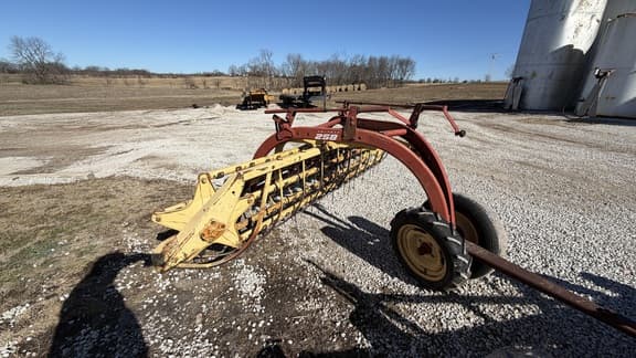 Image of New Holland 260 equipment image 1
