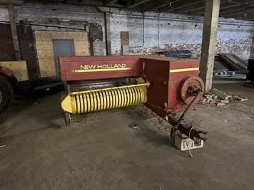 Main image New Holland 565