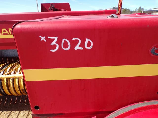 Image of New Holland 575 equipment image 1