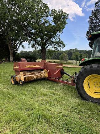 Image of New Holland 575 equipment image 1