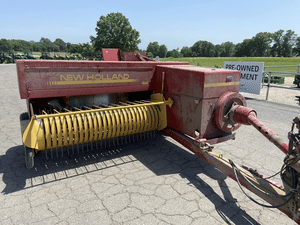 1990 New Holland 575 Image