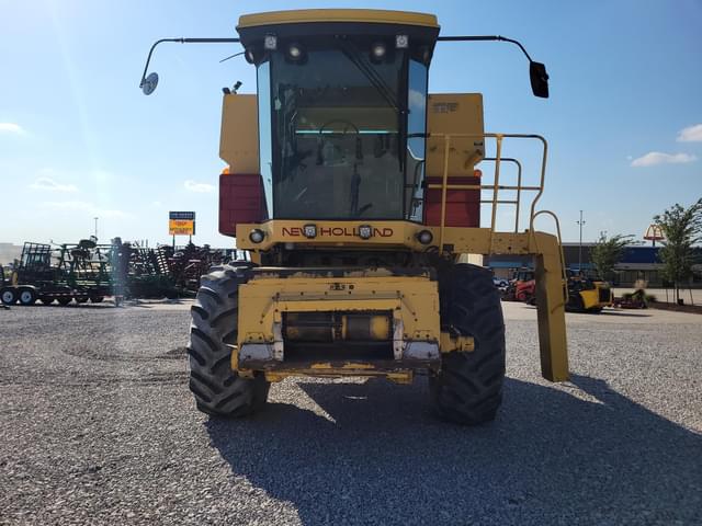Image of New Holland TR86 equipment image 2
