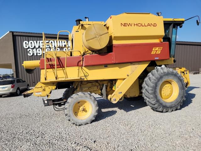 Image of New Holland TR86 equipment image 4
