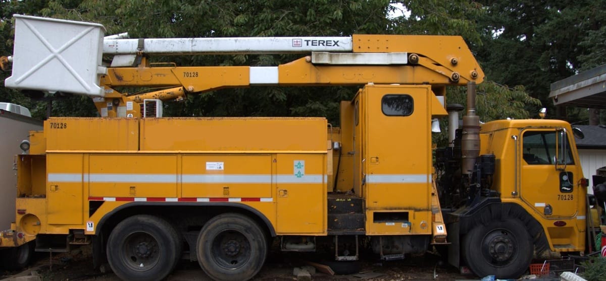 1990 Peterbilt 320 Equipment Image0