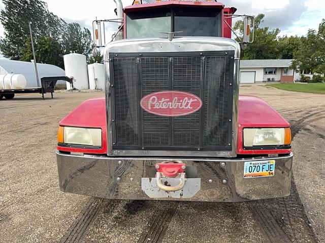 Image of Peterbilt 377 equipment image 2