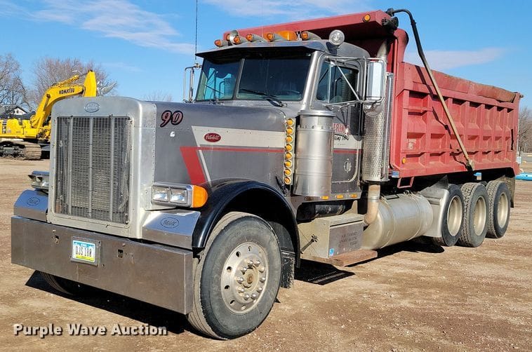 1990 Peterbilt 379 Equipment Image0