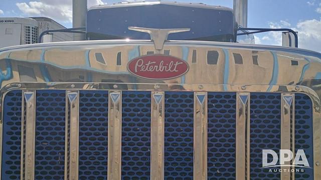 Image of Peterbilt 379 equipment image 3