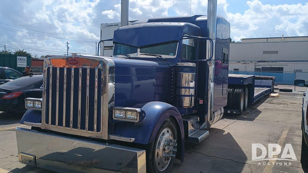 Image of Peterbilt 379 Primary image