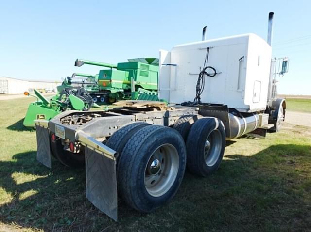 Image of Peterbilt 379 equipment image 1