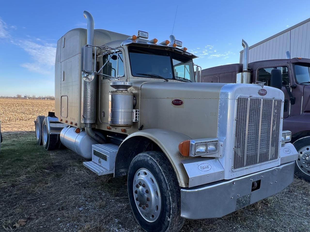 Main image Peterbilt 379