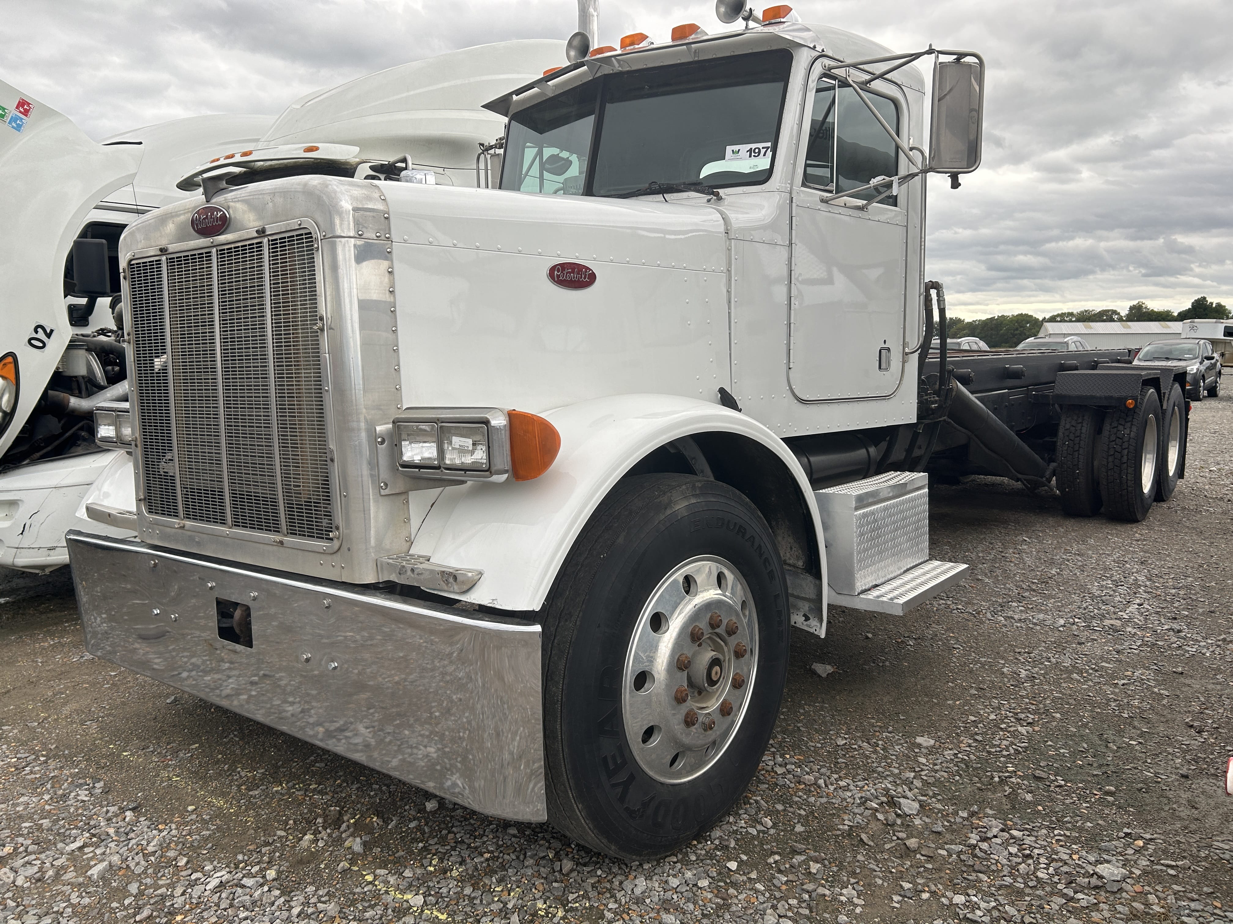 Main image Peterbilt 379