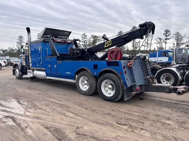 Image of Peterbilt 379 equipment image 3