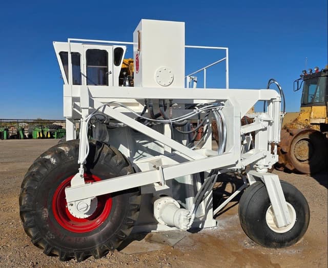 Image of Scarab 16HYD-360-RT equipment image 3