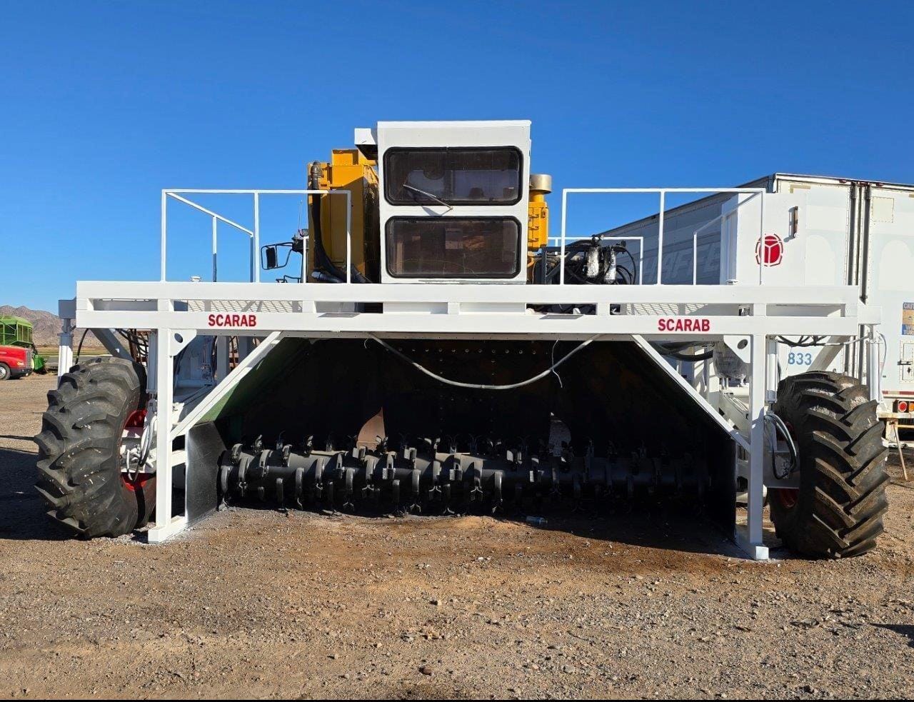 1990 Scarab 16HYD-360-RT Equipment Image0