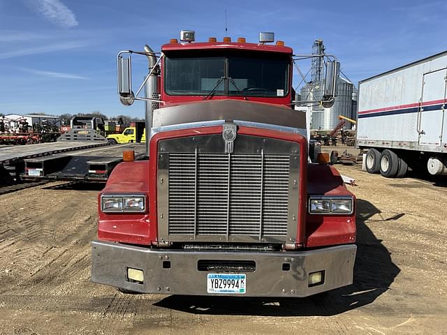 Image of Kenworth T800 equipment image 1