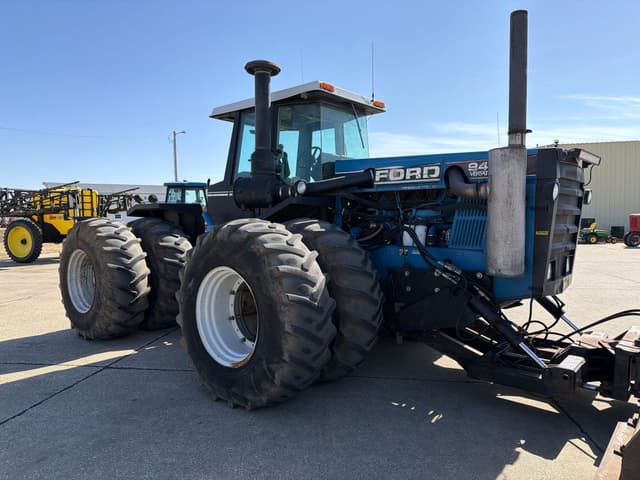 Image of Versatile 946 equipment image 4