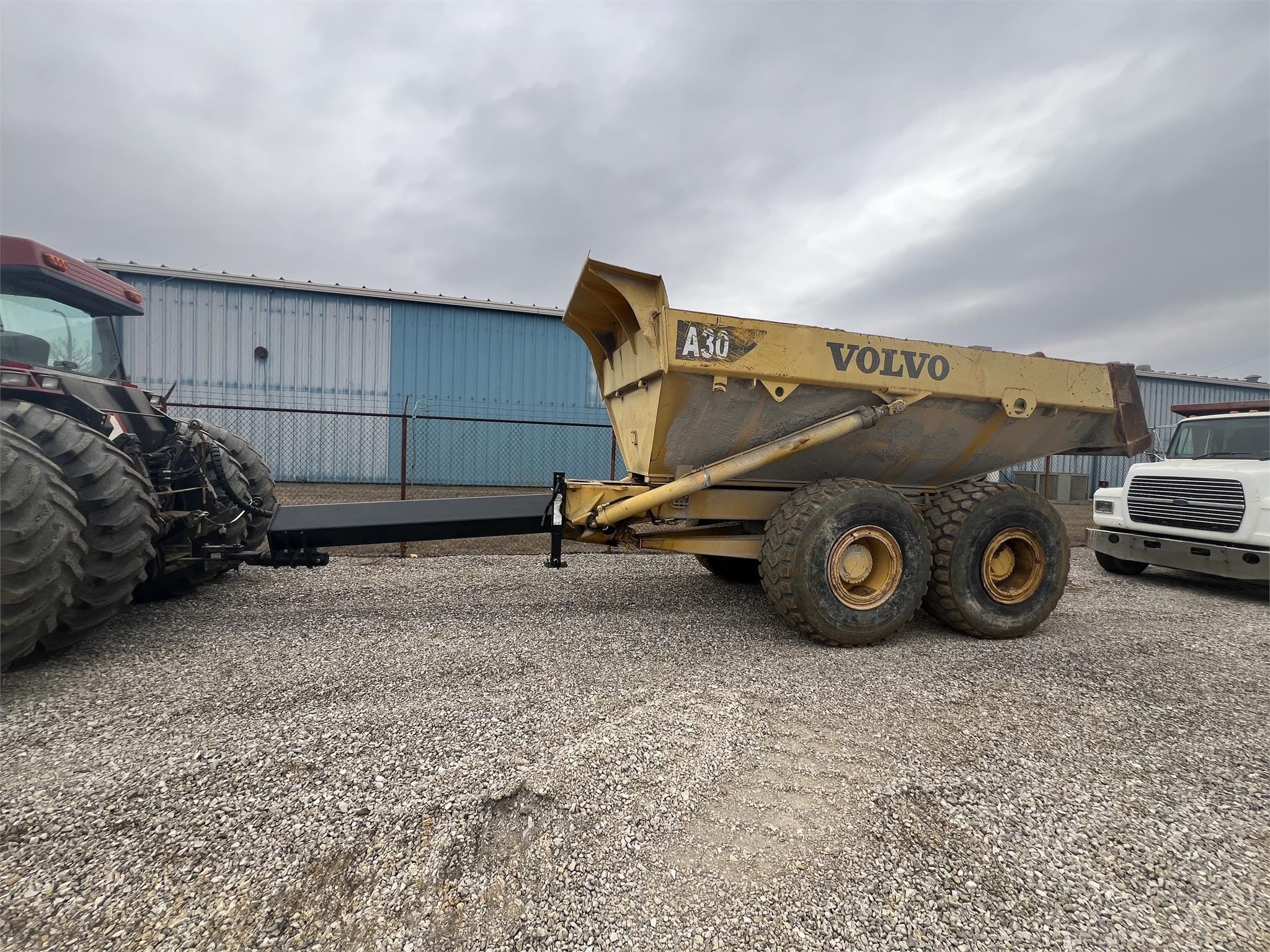 Main image Volvo Dump Cart