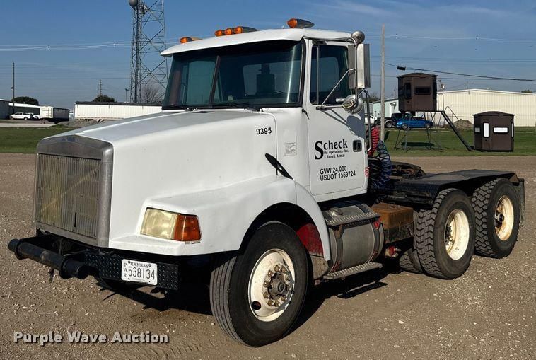 1990 Volvo GM Equipment Image0