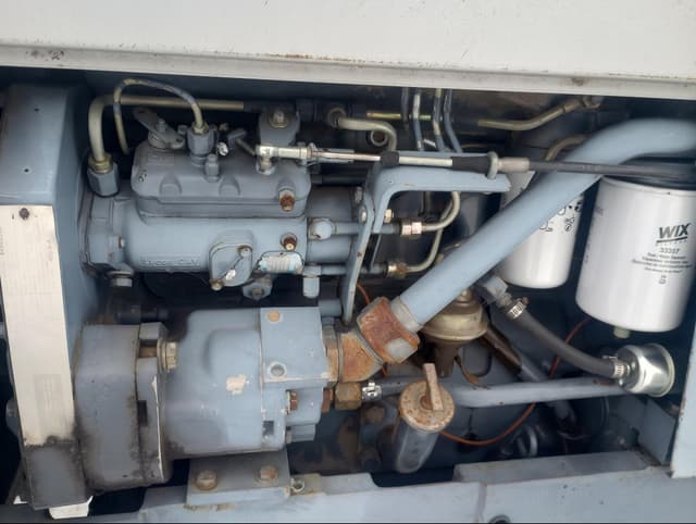 Image of White American 60 equipment image 4