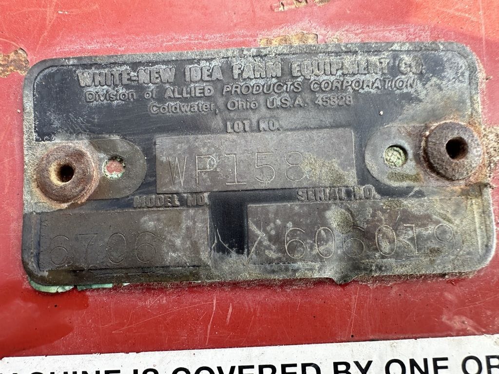 1990 White 6700 Equipment Image0