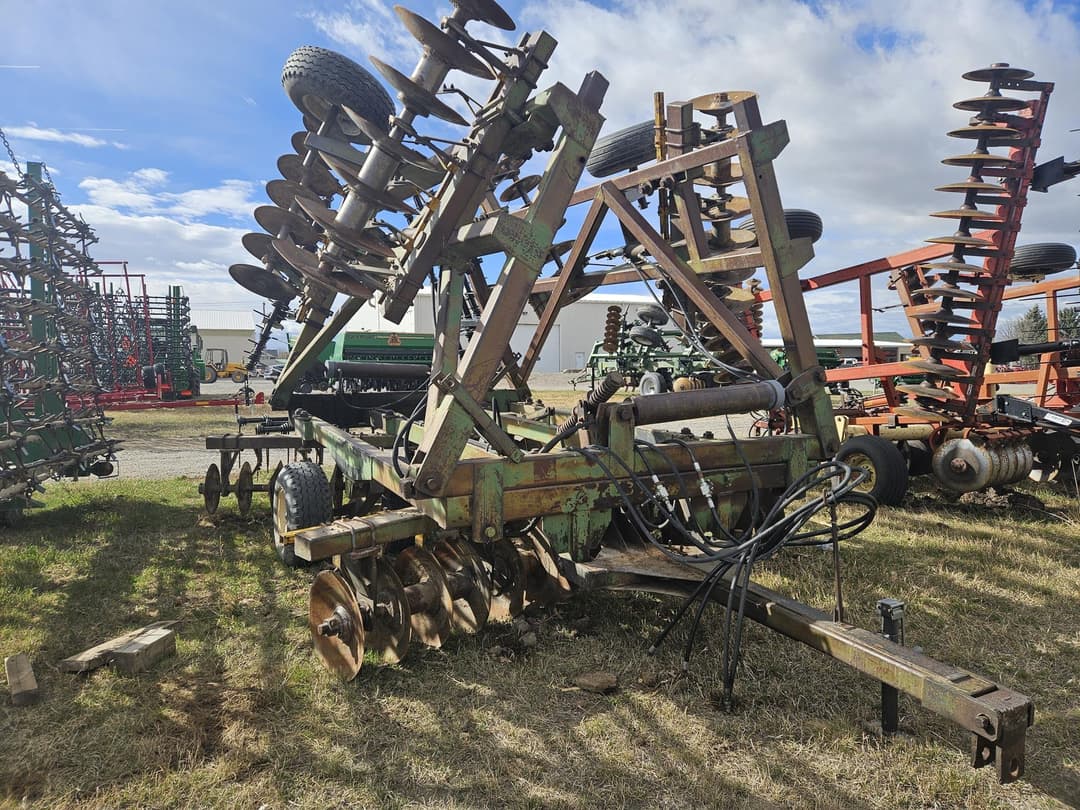 Image of Wishek 842 Primary image