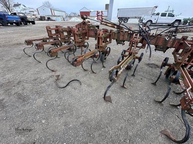 Image of Yetter 8 equipment image 4