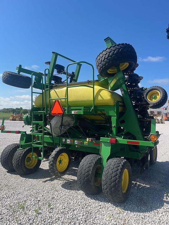 Image of John Deere 1990 equipment image 3