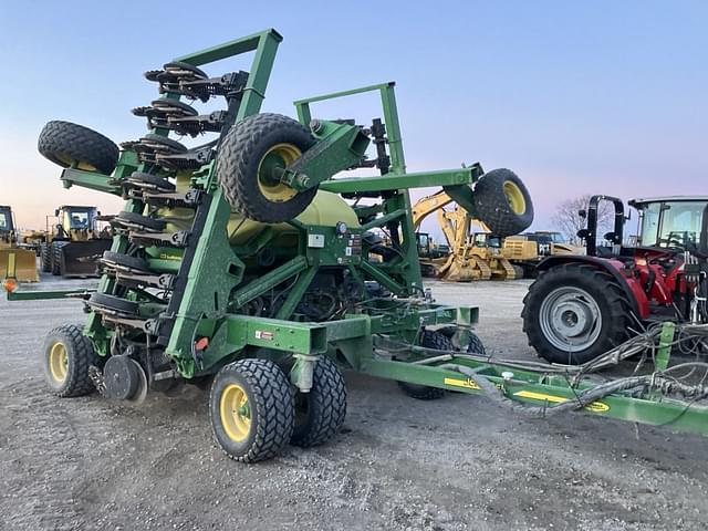 Image of John Deere 1990 equipment image 1