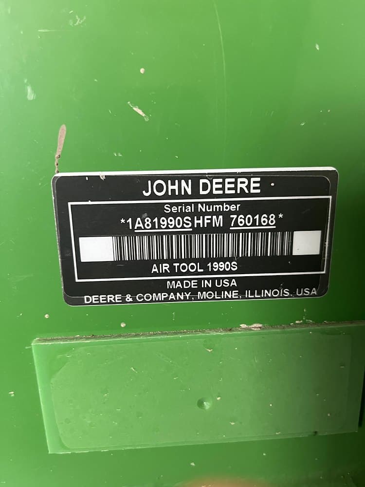 Image of John Deere 1990 Image 1