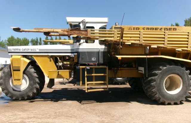 Image of Ag-Chem Terra-Gator 1603 equipment image 1