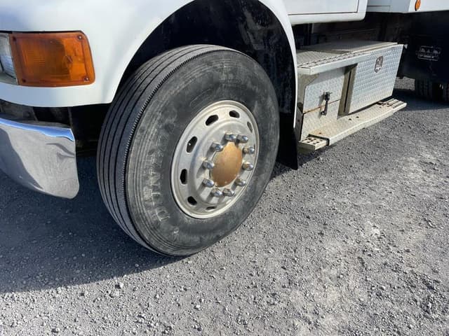 Image of International Cargo Star 1810 equipment image 4