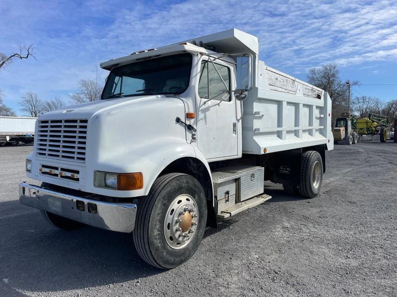 1991 International Cargo Star 1810 Equipment Image0