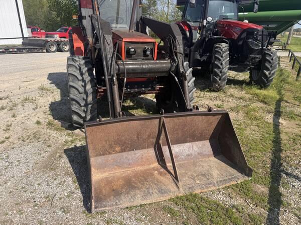 Image of AGCO Allis 6690 equipment image 4