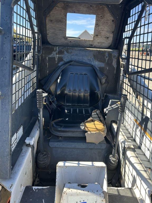 Image of Bobcat 642B equipment image 4
