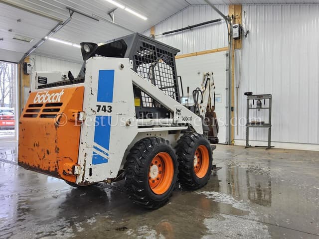 Image of Bobcat 743 equipment image 4