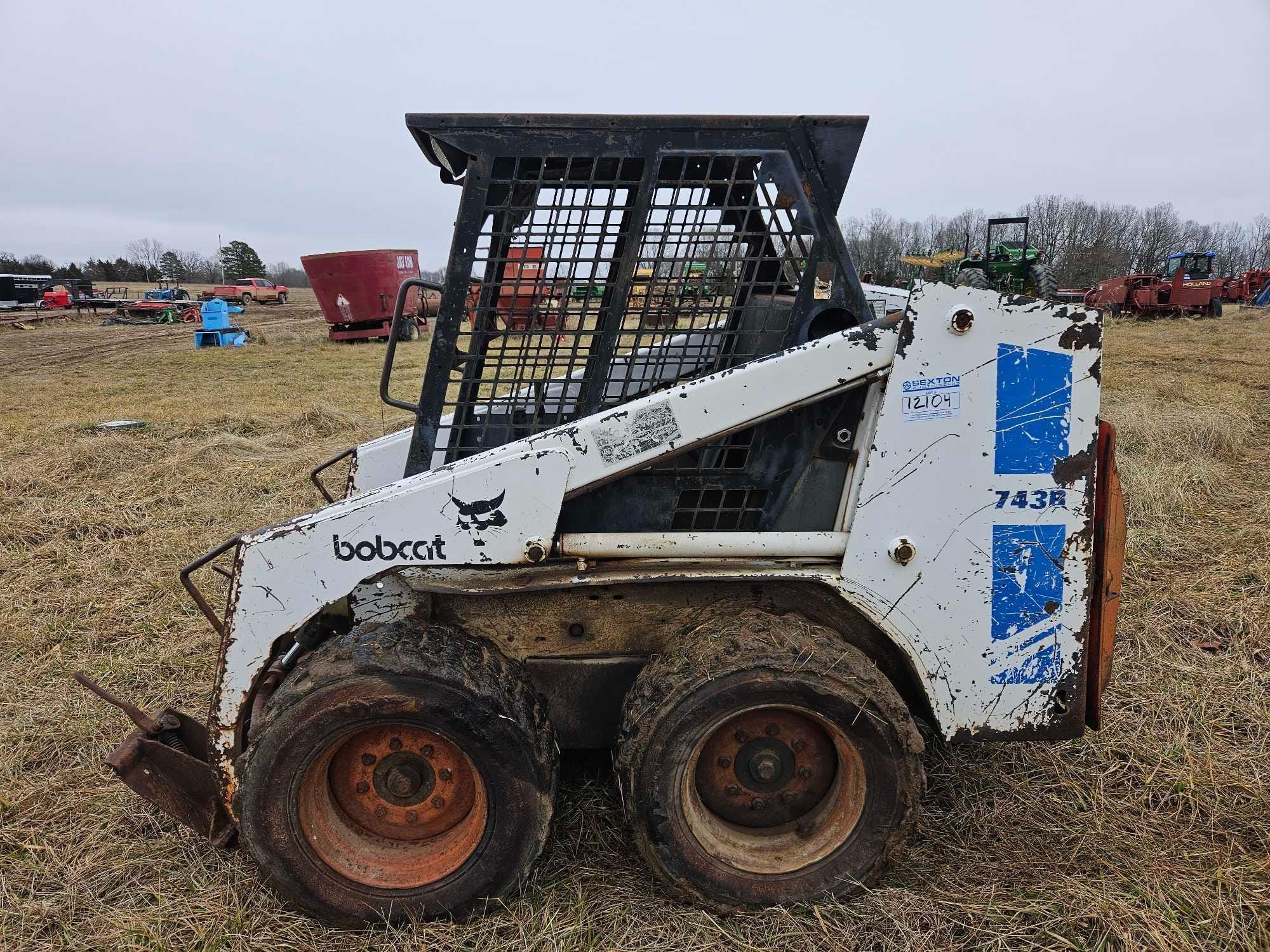 Main image Bobcat 743B