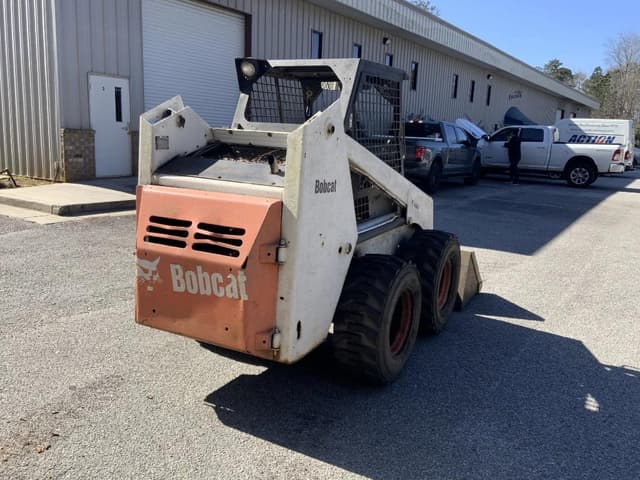 Image of Bobcat 843B equipment image 4