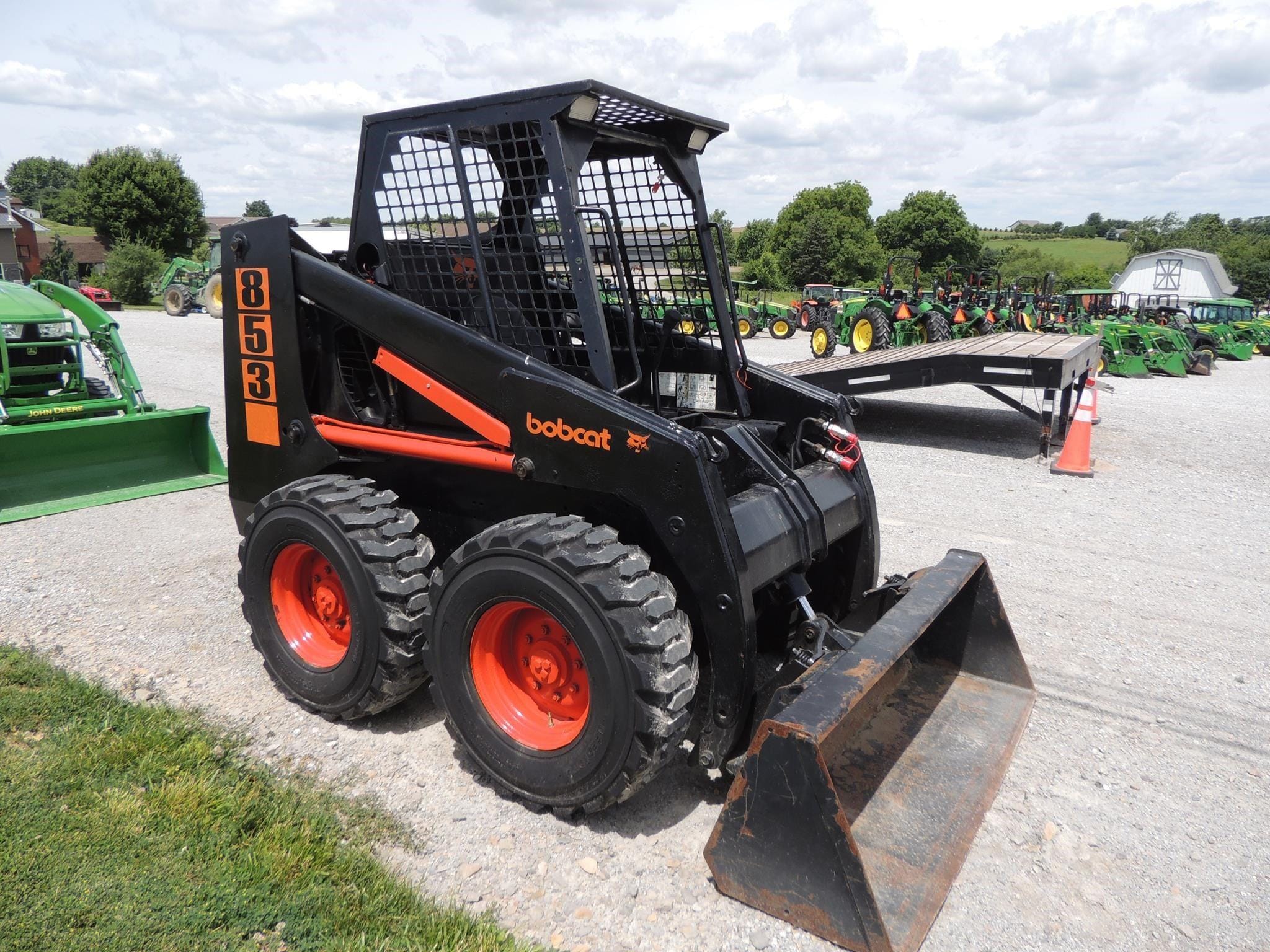 1991 Bobcat 853 Equipment Image0