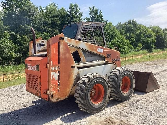 Image of Bobcat 943 equipment image 2