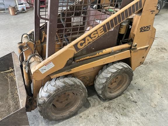 Image of Case 1825 equipment image 4