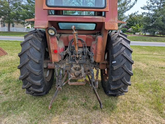 Image of Case IH 395 equipment image 4