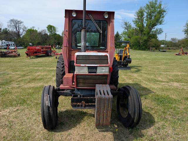 Image of Case IH 395 equipment image 3