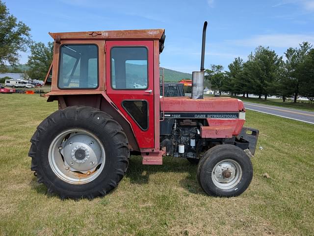 Image of Case IH 395 equipment image 1